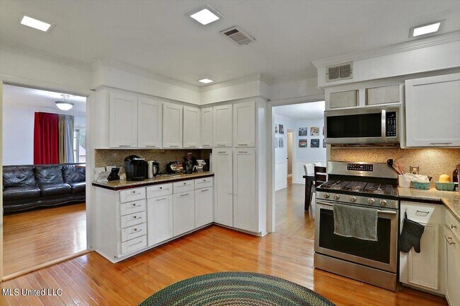 Building Photo - 1315 Kimwood Dr