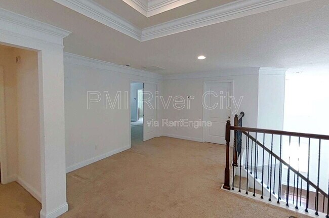 Building Photo - 2099 Club Lake Dr