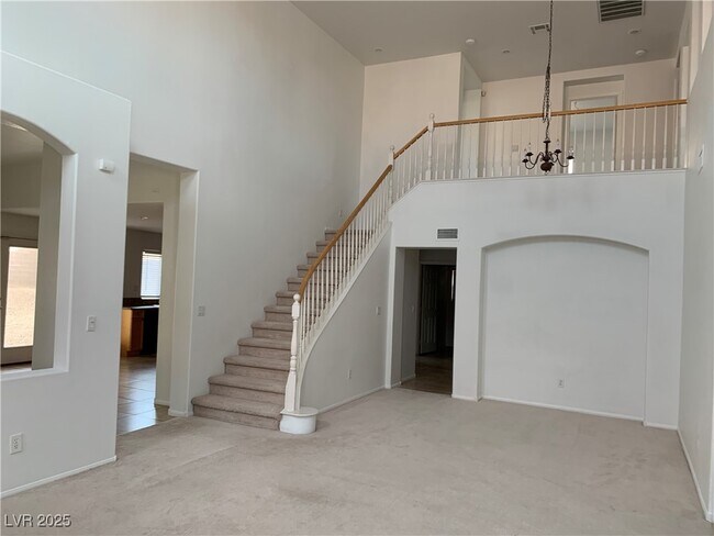 Building Photo - 7615 Ironwood Knoll Ave