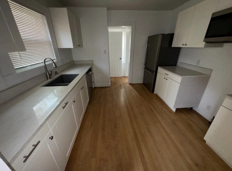 Building Photo - 4508 S Burrell St