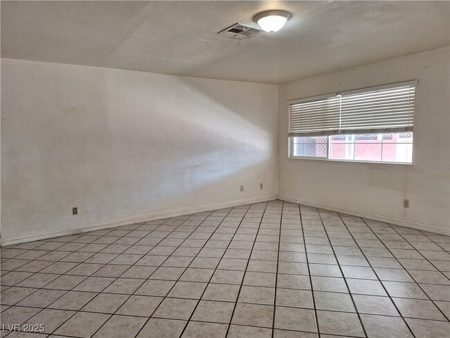 Building Photo - 6439 Lori Ct