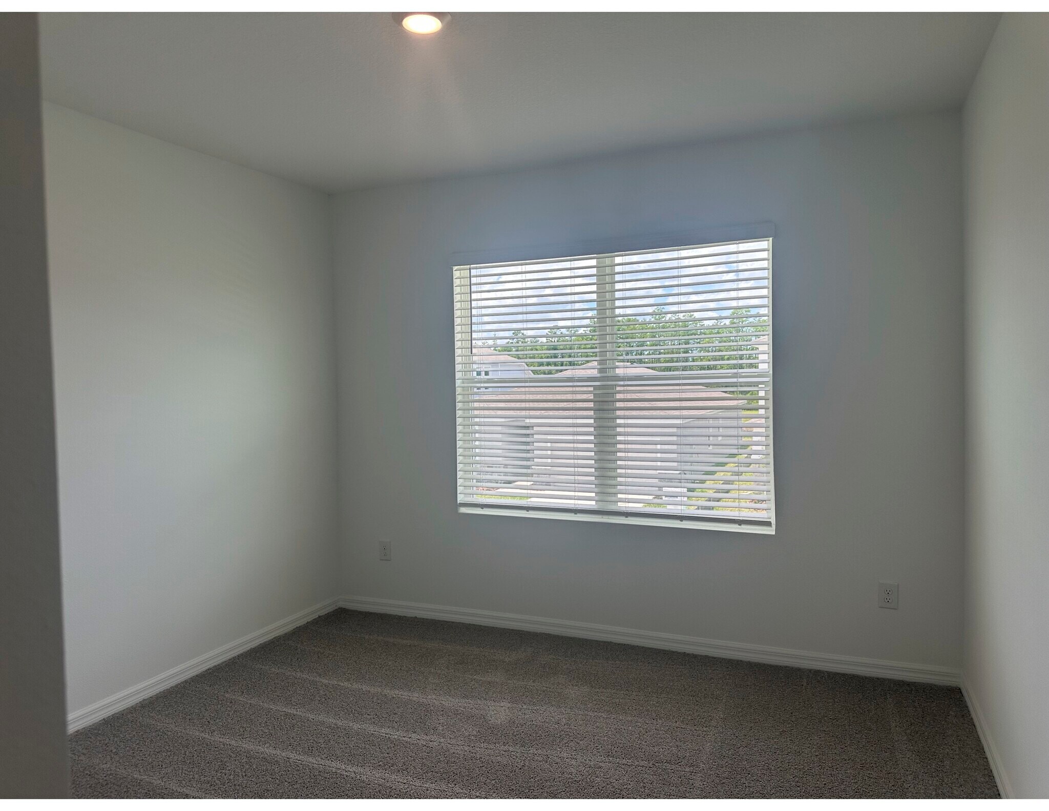 Downstairs Guest Bedroom - 10588 Farm Hill Ave