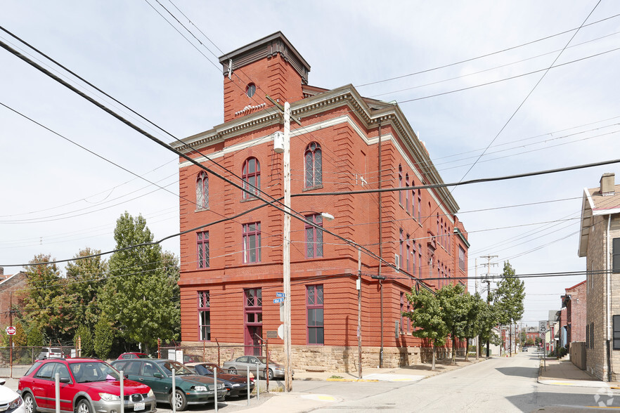 Building Photo - Catalyst Lofts