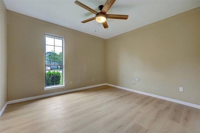 Building Photo - 1401 Mills Meadow Dr