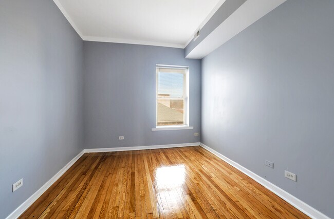 Building Photo - 7255 S Calumet Ave