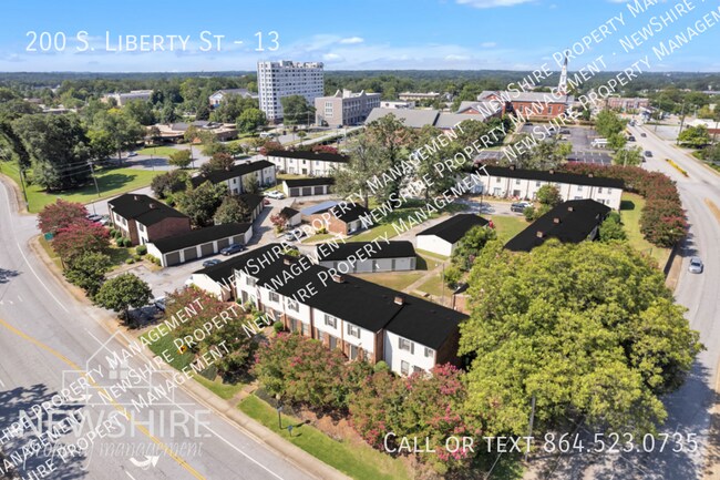 Building Photo - 200 S Liberty St