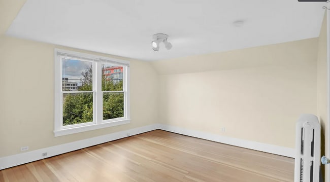 Building Photo - 6212 12th Ave NE