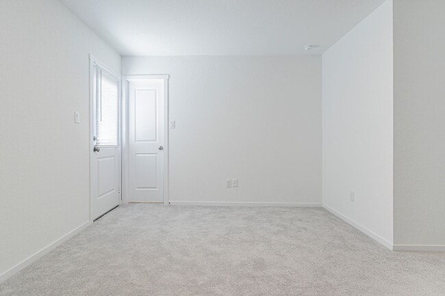 Building Photo - BRAND NEW 4 BD/2 BA Home Located off 211/Potranco RD! Available NOW!