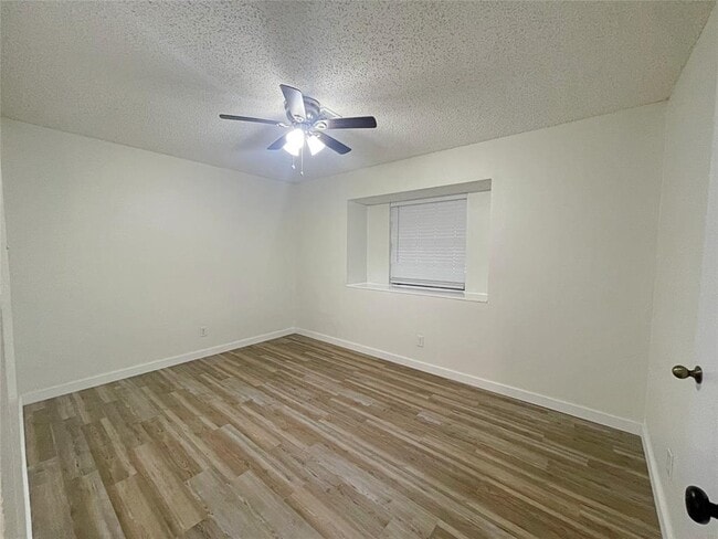 Building Photo - 2609 Cheyenne Dr