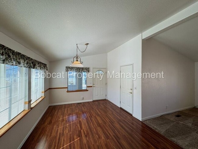 Building Photo - 1129 Gambrel Dr