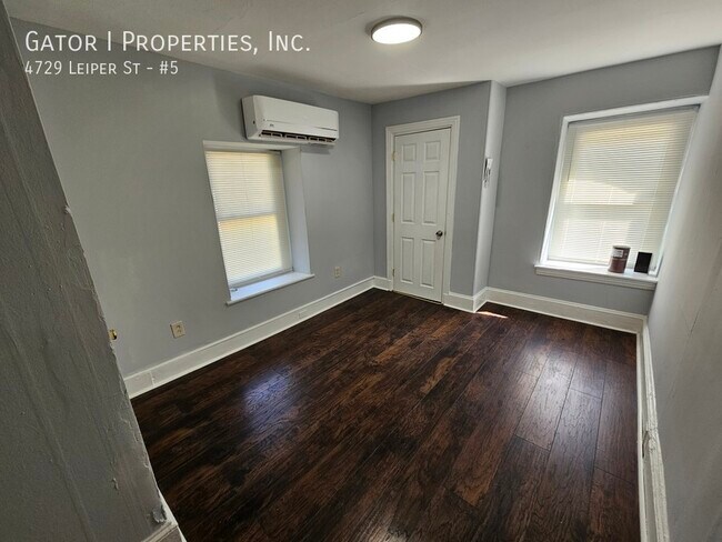 Building Photo - 4729 Leiper St