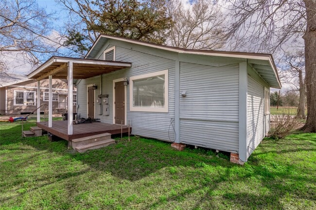 Building Photo - 254 S Railroad St