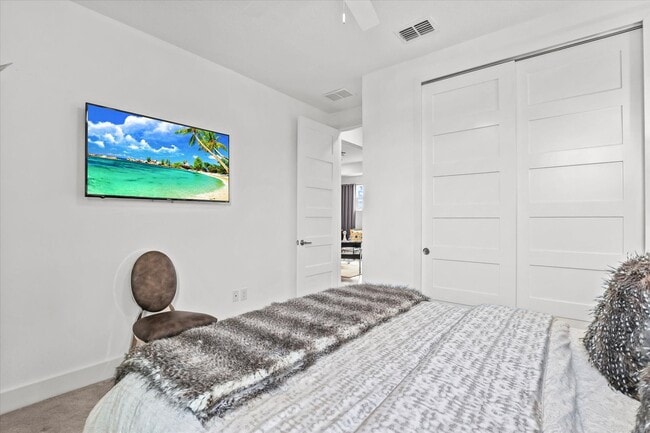 Building Photo - Waterfront Luxury Living | Private Dock + Direct Tampa Bay Access