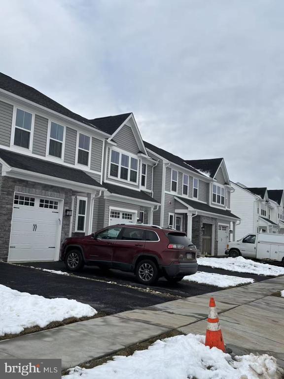 Building Photo - 2652 Tisbury Ln