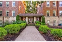 Building Photo - Twin Oaks Crossing Apartments