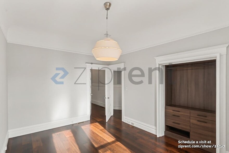 Building Photo - 369 29th St