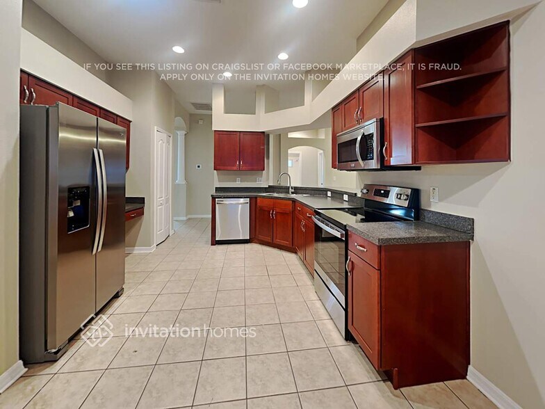 Building Photo - 1807 Raven Glen Dr