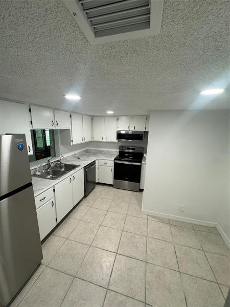 Building Photo - 9425 NW 42nd St