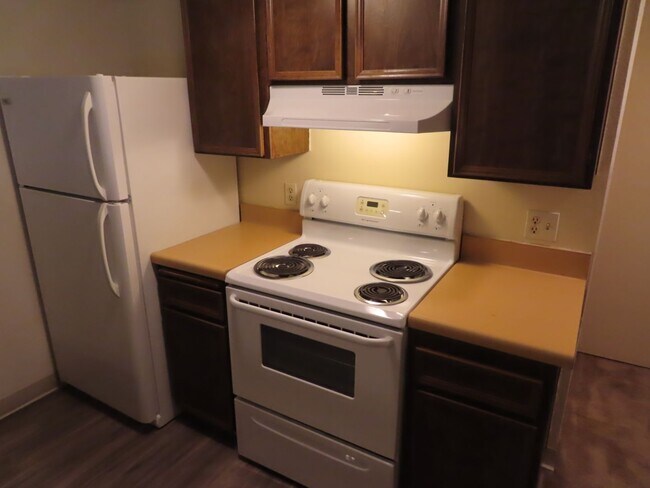 Building Photo - Loft Style One Bedroom Condo in Mission Valley