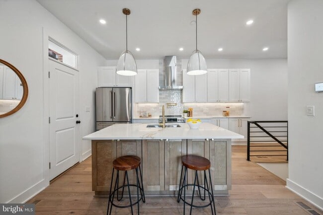 Building Photo - 1614 Kilbourne Pl NW