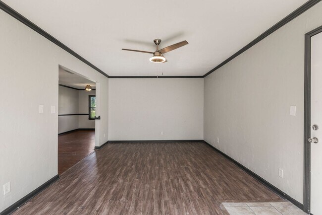 Building Photo - Newly renovated home with a large yard per...