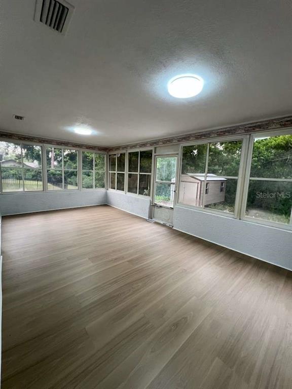 Building Photo - 6206 Dorset Rd