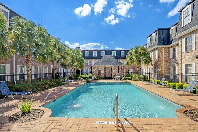 Building Photo - Charming one story Condo in Post Oak