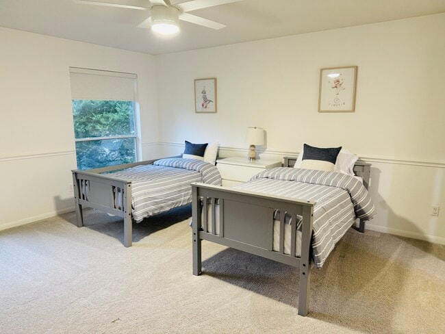 Building Photo - 1938 Mulligan Dr