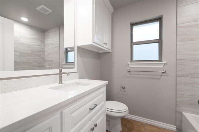Building Photo - 16140 Verbena Cir