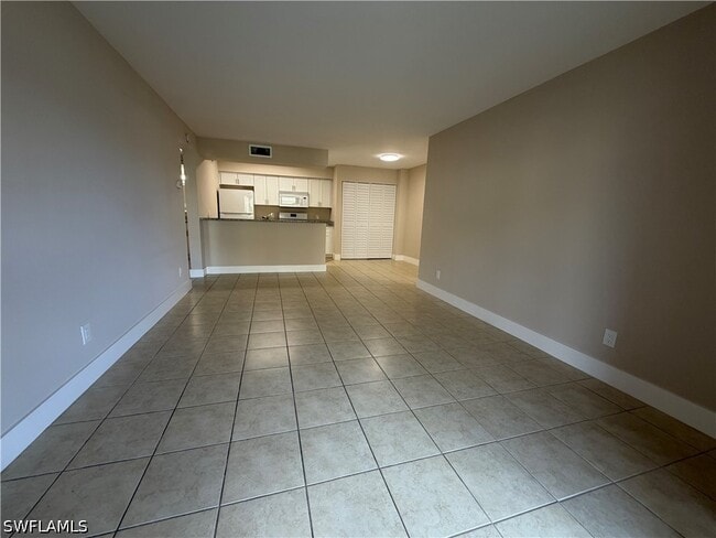 Building Photo - 5317 Summerlin Rd