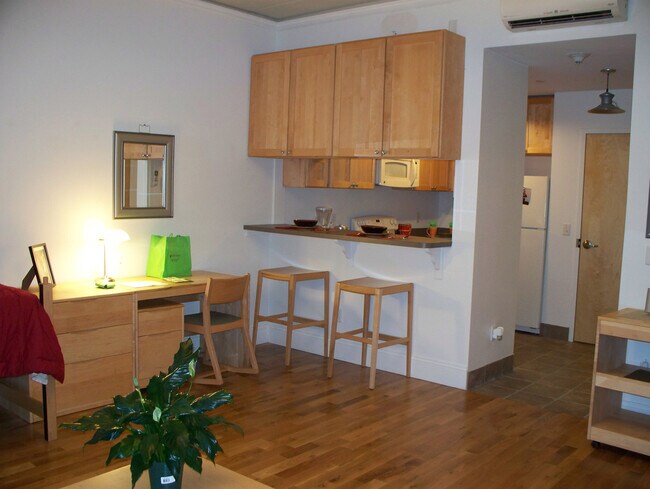 Interior Photo - Brookview Commons East - Great Downtown Living