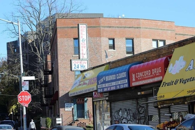 Building Photo - 143-25 84th Dr