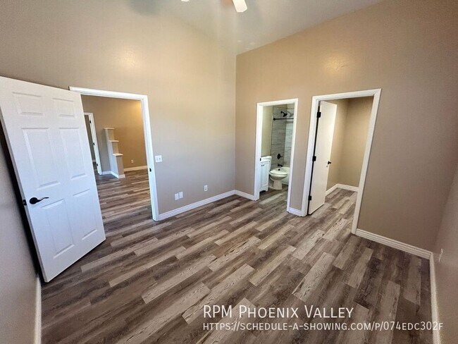 Building Photo - 5777 S Jacaranda Rd