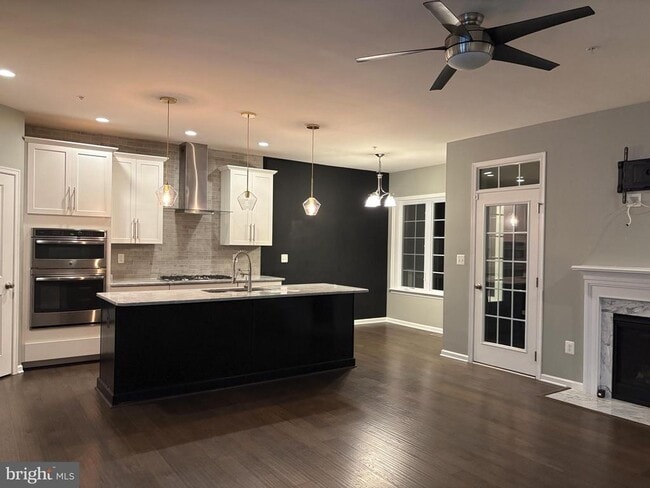 Building Photo - 4204 Lariat Way