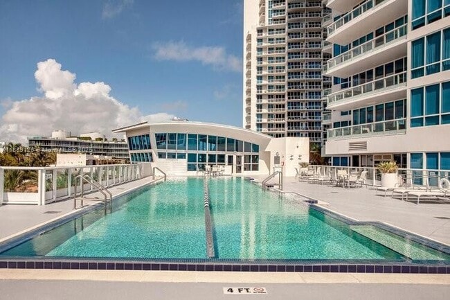 Building Photo - 50 South Pointe Dr