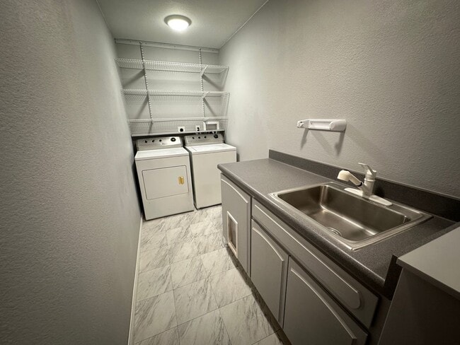 Building Photo - West-End Ramona 3BR Ranch on 2 Acres – Easy Poway Commute