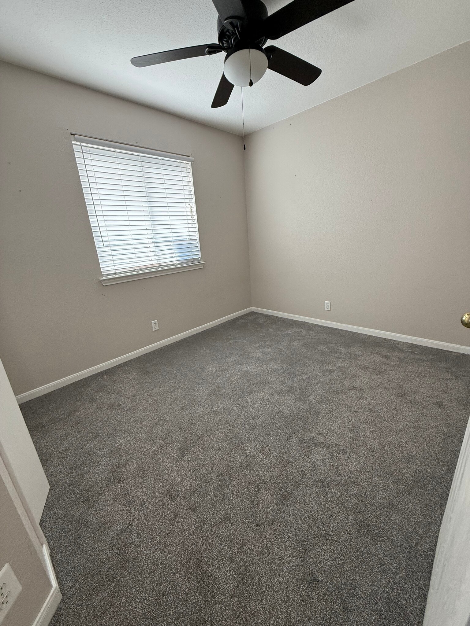 Building Photo - 609 Ranchero Rd