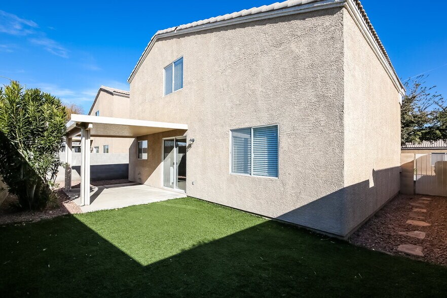 Building Photo - 5127 Mineral Lake Dr