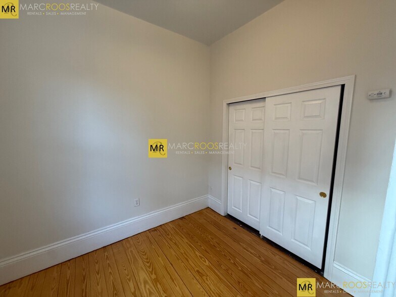 Building Photo - 670 Tremont St