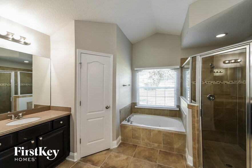 Building Photo - 4007 Cormorant Ln