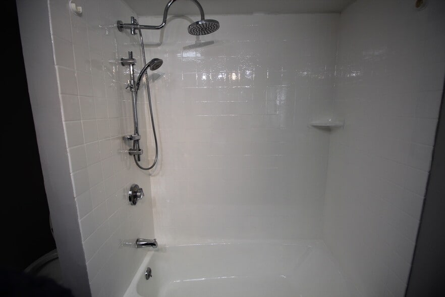 Bathroom - 135 Chestnut St