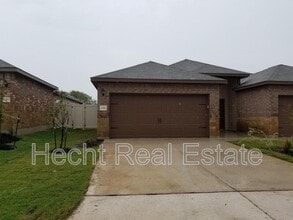 Building Photo - 2533 Pahmeyer Rd