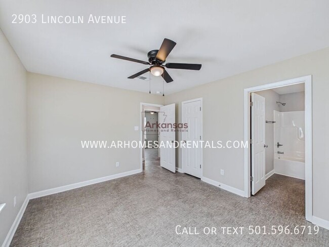 Building Photo - 2903 Lincoln Ave