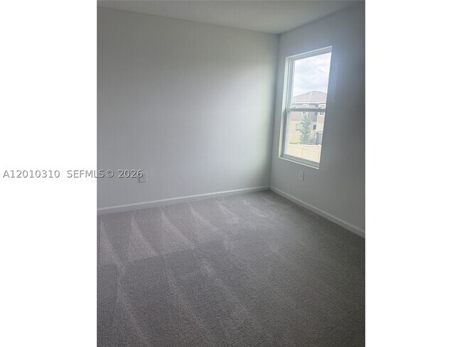 Building Photo - 5423 Meadow Walk Dr