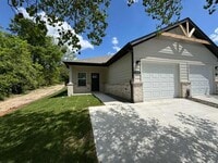 Building Photo - 1219 S Austin St