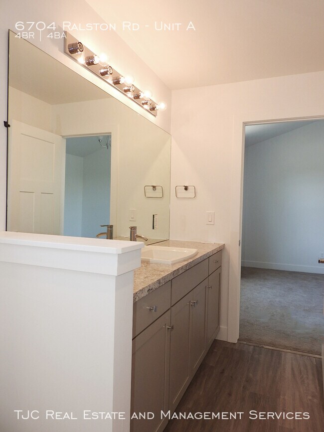 Building Photo - Arvada Home for Rent!