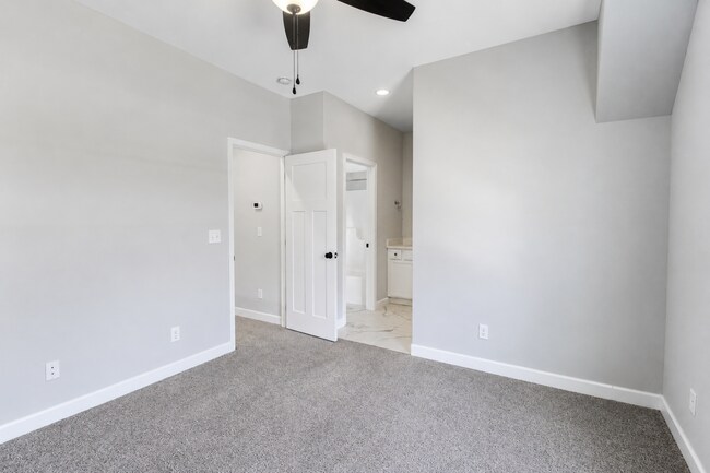 Building Photo - 1429 Village Lp