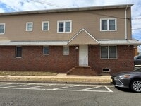 Building Photo - 700 W Camplain Rd