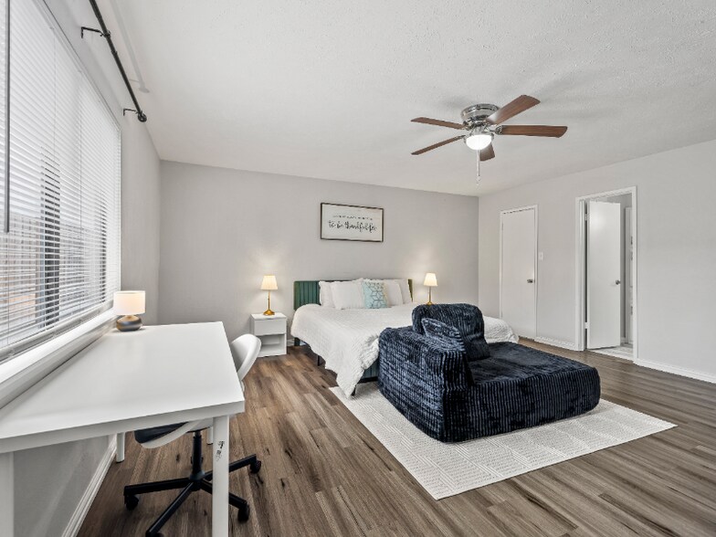 Building Photo - 2235 E Peters Colony Rd