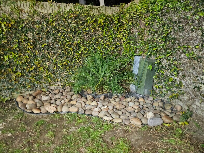 Building Photo - 17631 Mapes Ave